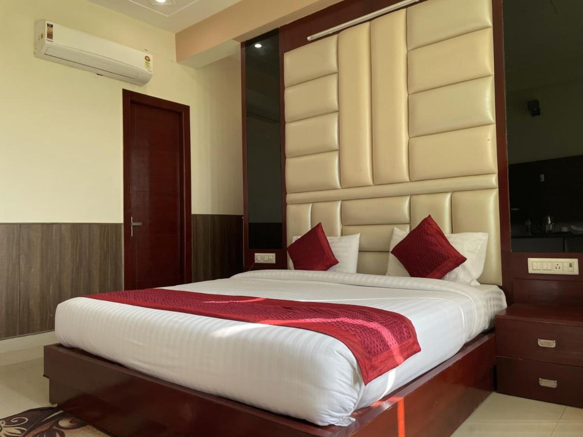 Sumedha G Village Resort And Spa Raiwala 외부 사진