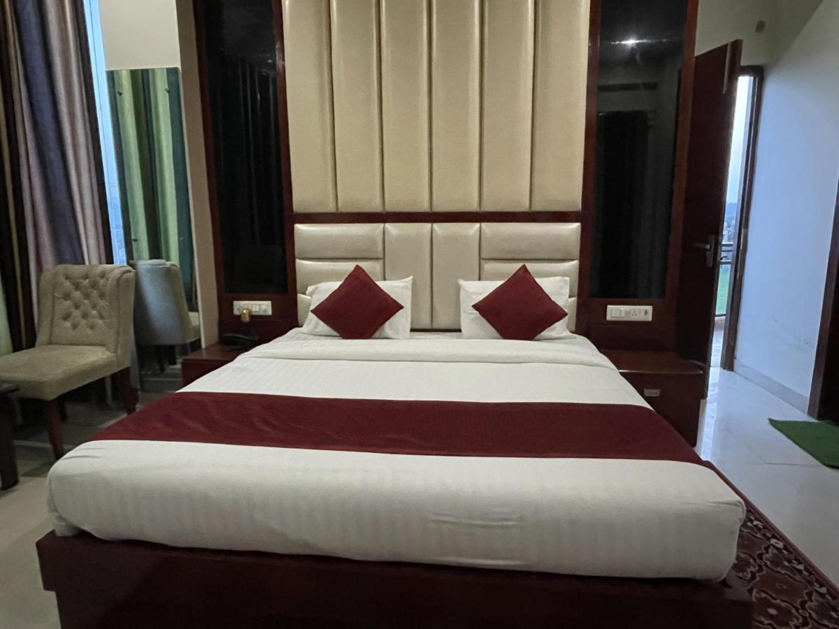 Sumedha G Village Resort And Spa Raiwala 외부 사진