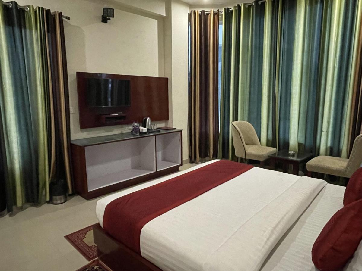 Sumedha G Village Resort And Spa Raiwala 외부 사진