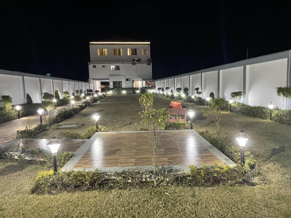 Sumedha G Village Resort And Spa Raiwala 외부 사진