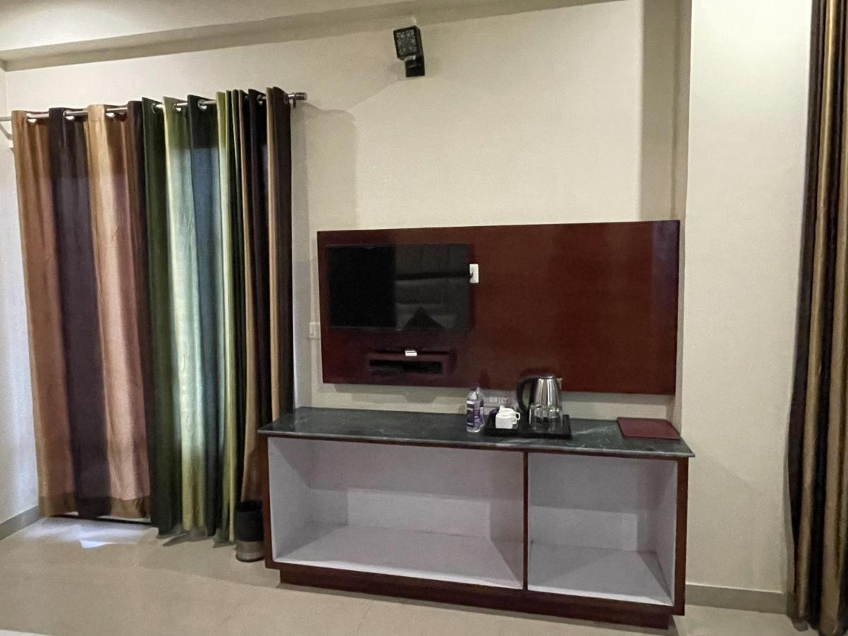 Sumedha G Village Resort And Spa Raiwala 외부 사진